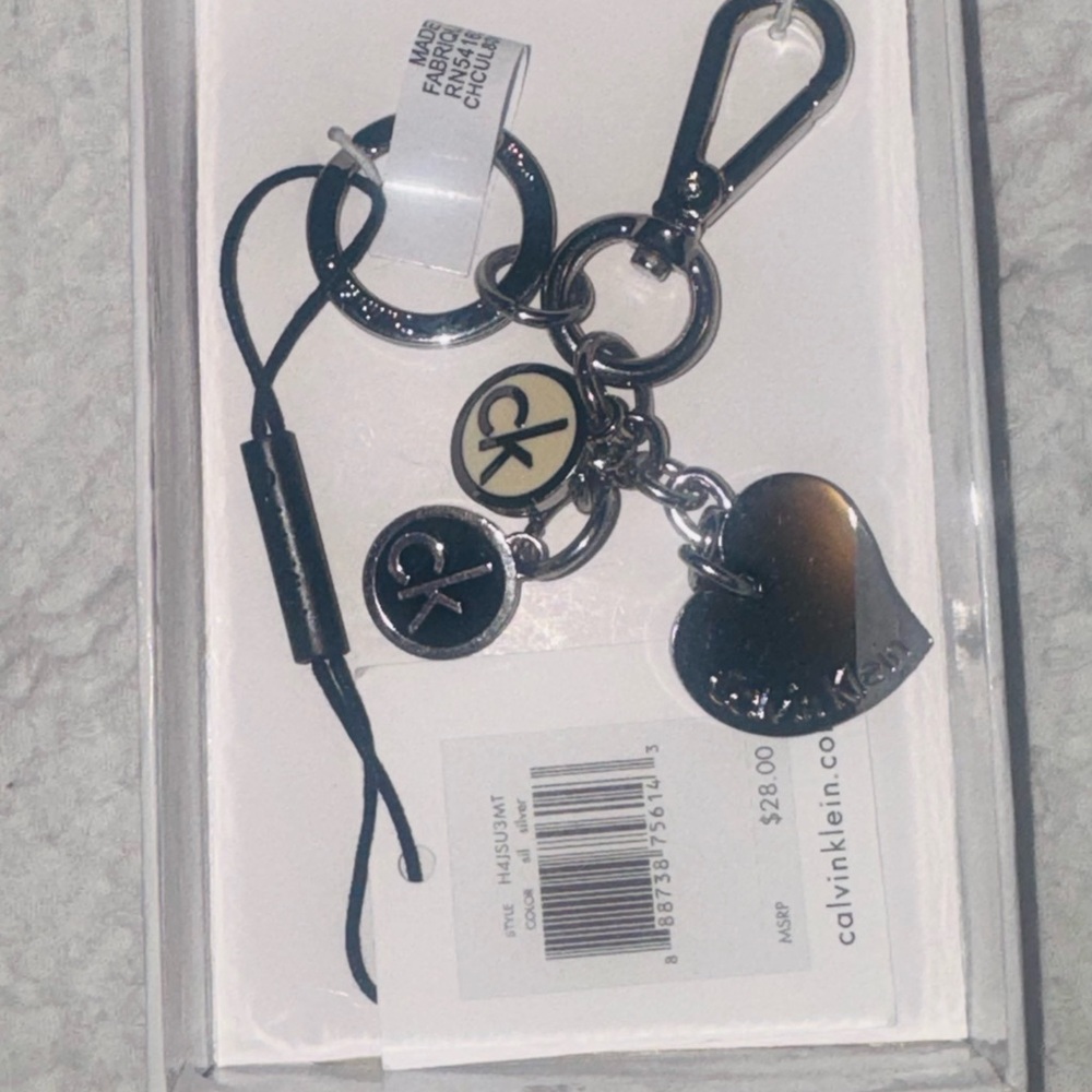 Calvin Klein Heart Charm Keychain  vintage fob. HAJSU3MT rare. Chrome